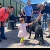 FOTO: Polițiștii, pompierii și jandarmii din Alba au sărbătorit ziua copilului prin joacă alături de cei mici, la Carolina Mall